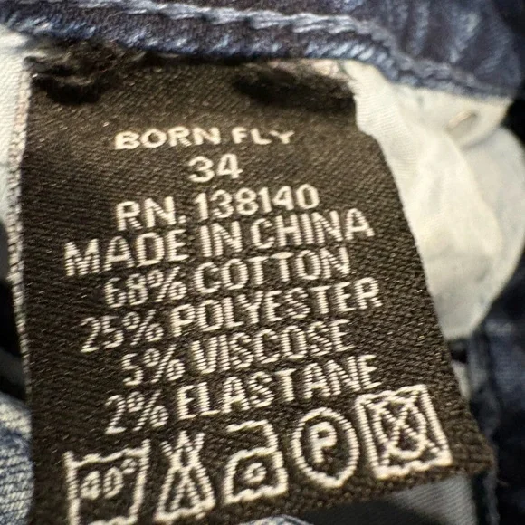 Stylish Blue Jeans with Olive Embroidered Accents - Picture 16 of 16